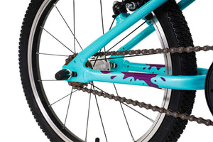 Squish 18 inch wheel aqua girls single speed lightweight hybrid mountain bike.