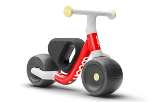 Woom WOW red ultralight self-balancing balance bike