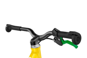 Woom GO 1 protective handlebar grips.