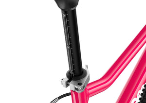 Woom GO 4 A-B-C seatpost markings for precise adjustment of the saddle height in relation to the handlebars.