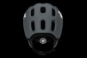 Woom READY pale grey kids' helmet.