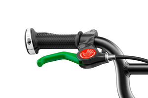 Woom 1 PLUS child specific eye-catching green brake lever.