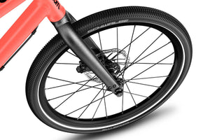 Woom EXPLORE 4 quick-release aluminium front wheel with sealed bearing hub and Schwalbe Billy Bonkers tyre.