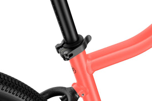 Woom EXPLORE 6 practical quick-release seat post clamp.