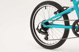 Ridgeback Dimension 20 inch wheel teal 7 speed lightweight hybrid mountain bike.