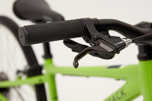 Ridgeback Dimension 24 inch wheel green 7 speed lightweight hybrid mountain bike.